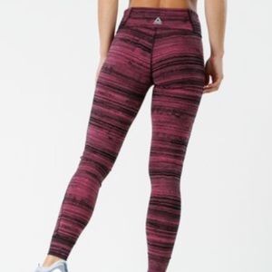 reebok lux stratified